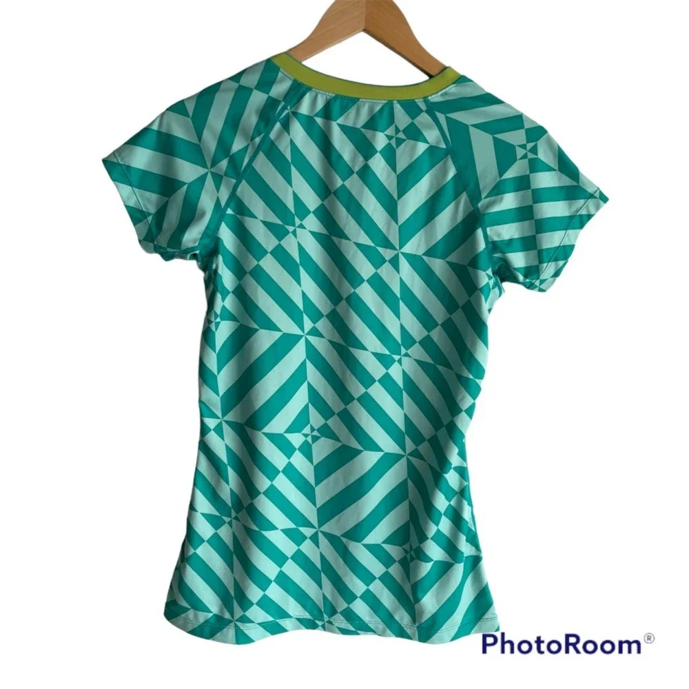 Nike Pro Fitted Dri-Fit Green‎ Athletic Running Top, M